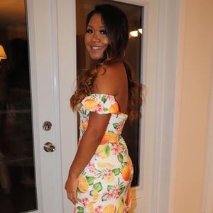 Meet your Posher, Elizabeth